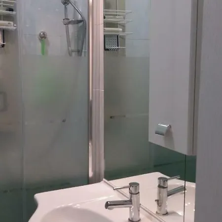 Con Giardino E Clima Lägenhet *